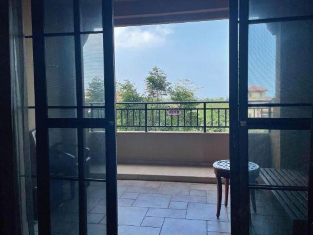 Hainan Yatai Hot Spring Hotel Haikou  Exterior photo