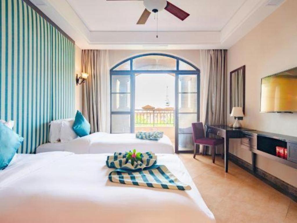 Hainan Yatai Hot Spring Hotel Haikou  Exterior photo