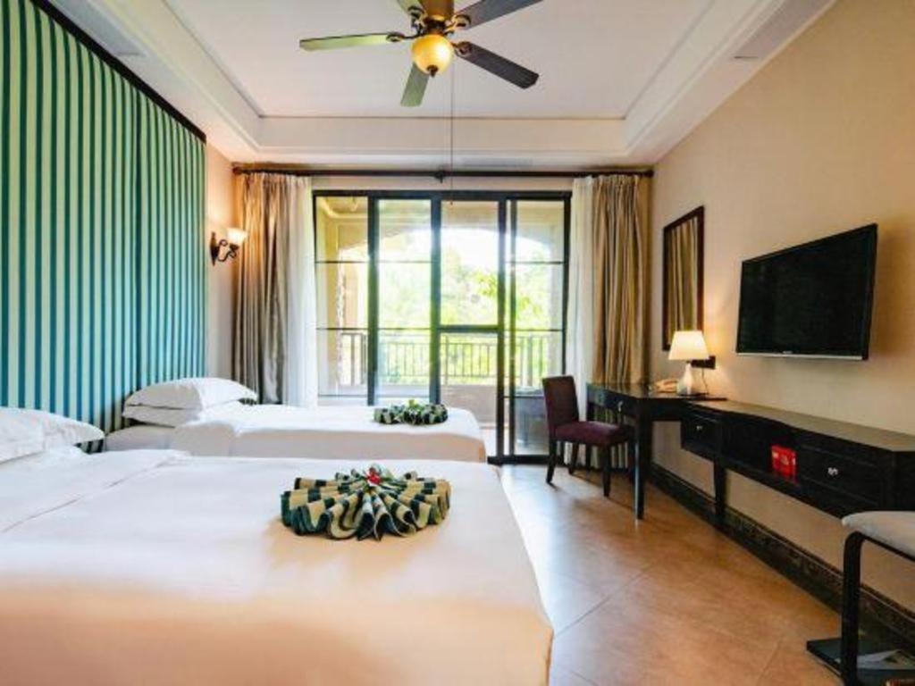 Hainan Yatai Hot Spring Hotel Haikou  Exterior photo